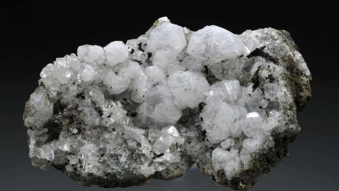 Analcime Stone-Everything you should know about this gem