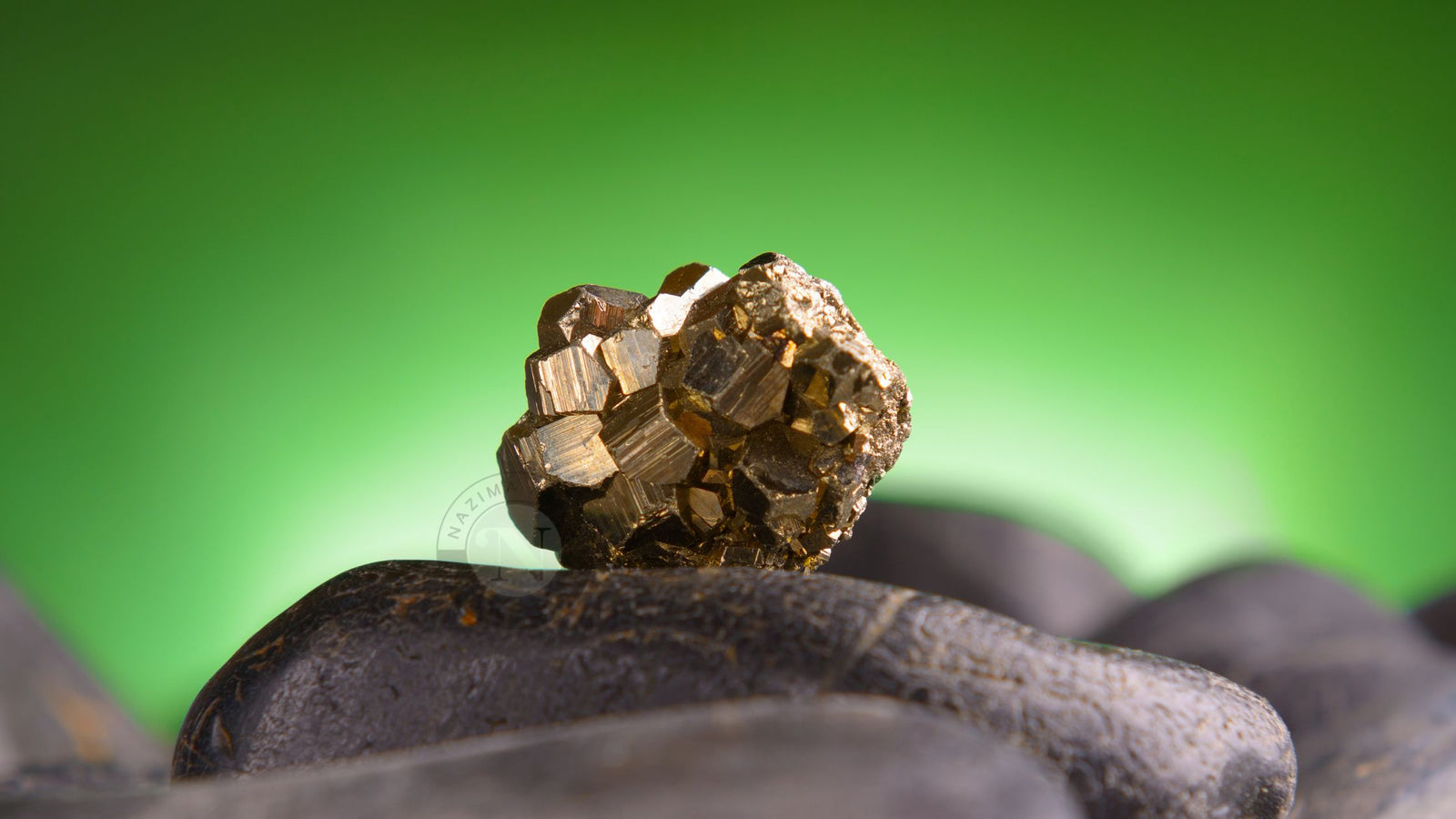 Boost Your Prosperity with Pyrite: Properties And Benefits