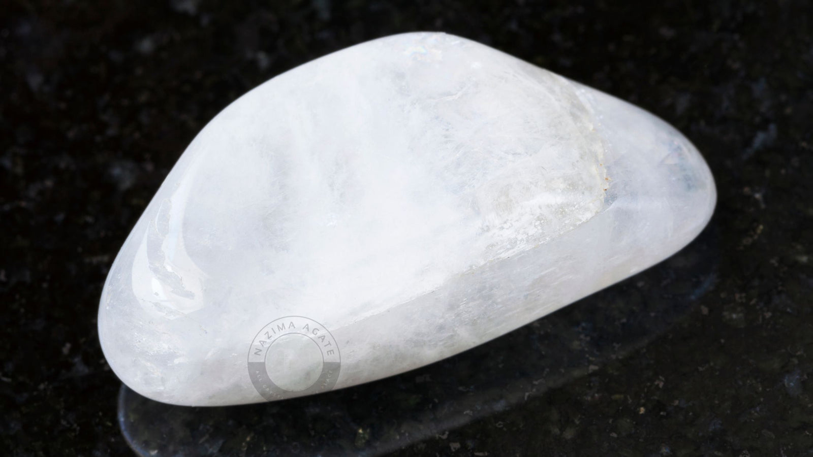 Moonstone: Healing Properties & Everyday Uses