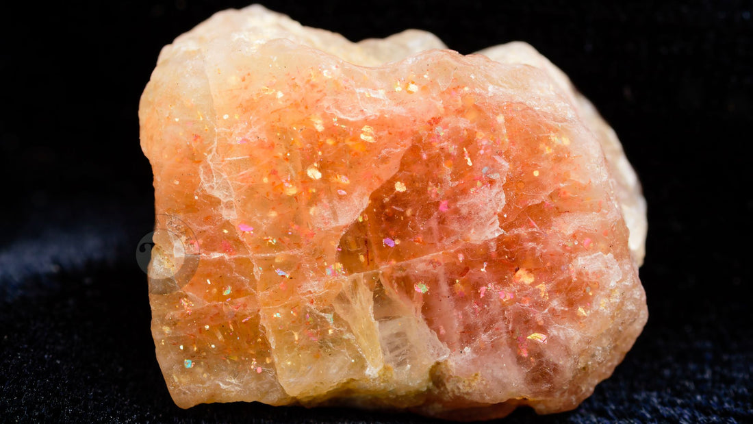 Sunstone: Meaning, Healing Properties & Uses